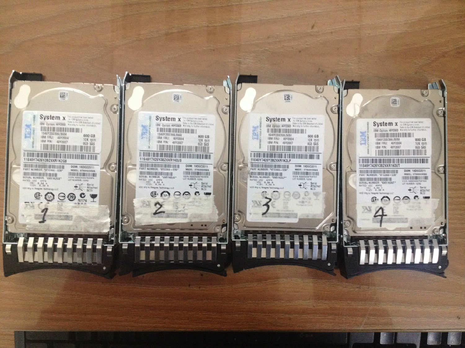 IBM服务器RAID5 